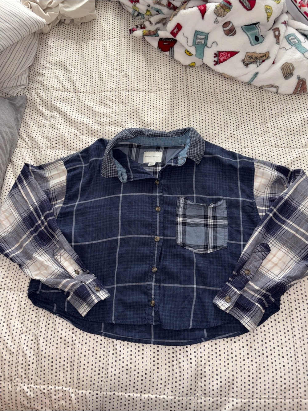 American Eagle Blue Plaid Button-Down Shirt